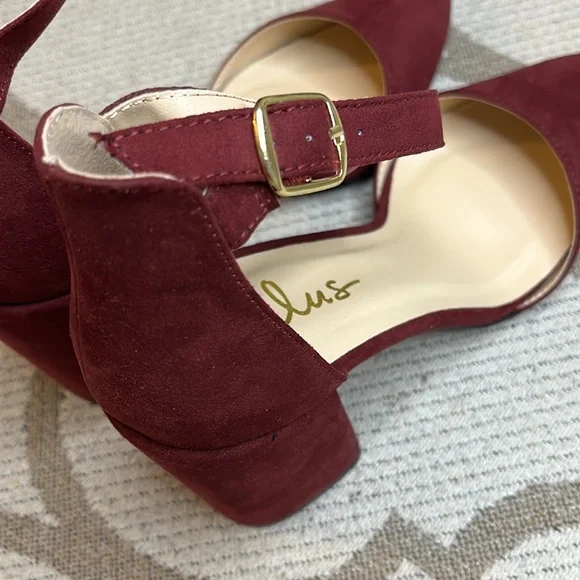 Lulu’s Ellarose Burgundy Suede Ankle Strap closed toe 4” block heels - Picture 15 of 15